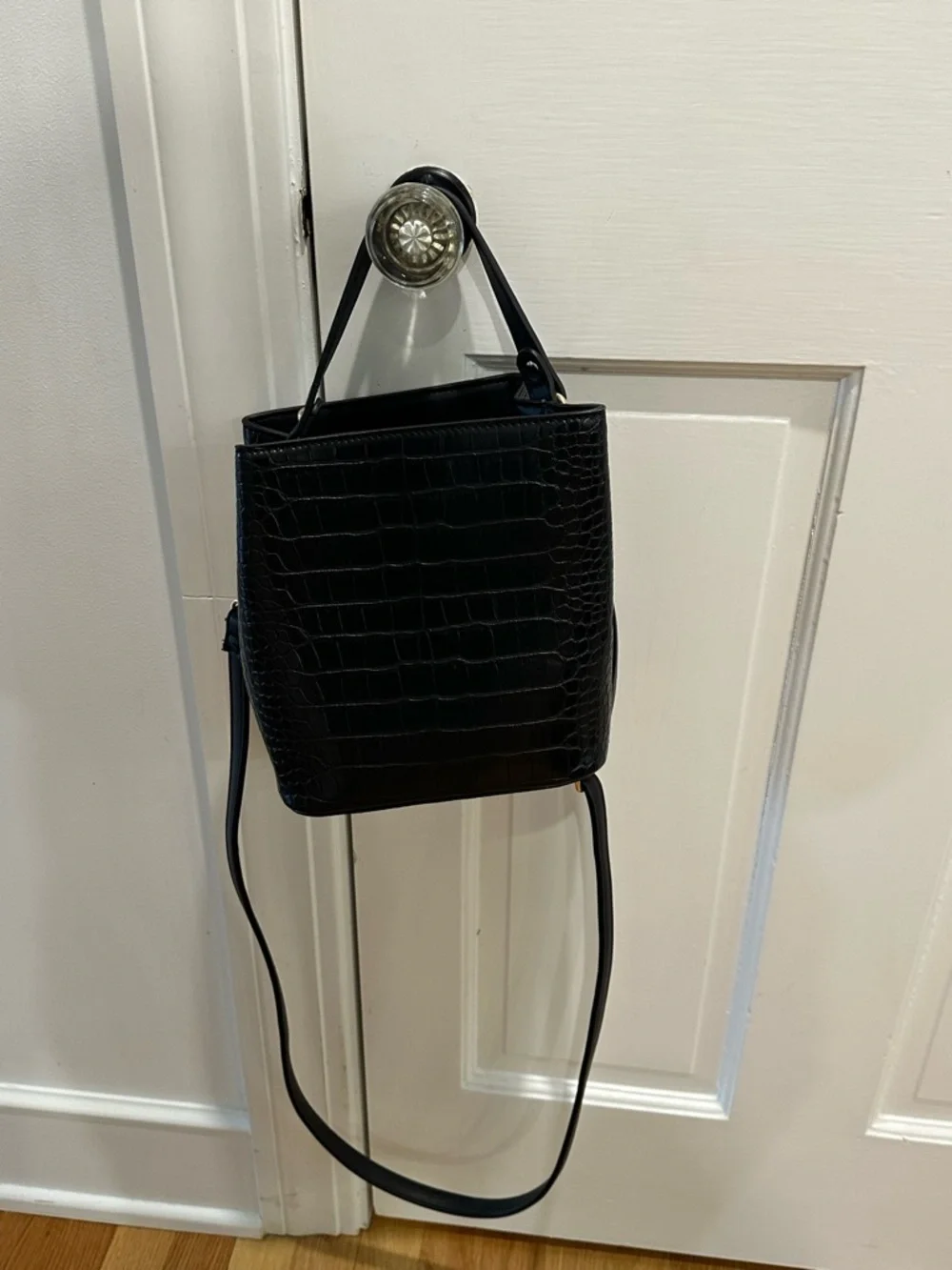 Vegan Croc-Embossed Black Top-Handle Aota Elena Bucket Bag Crossbody